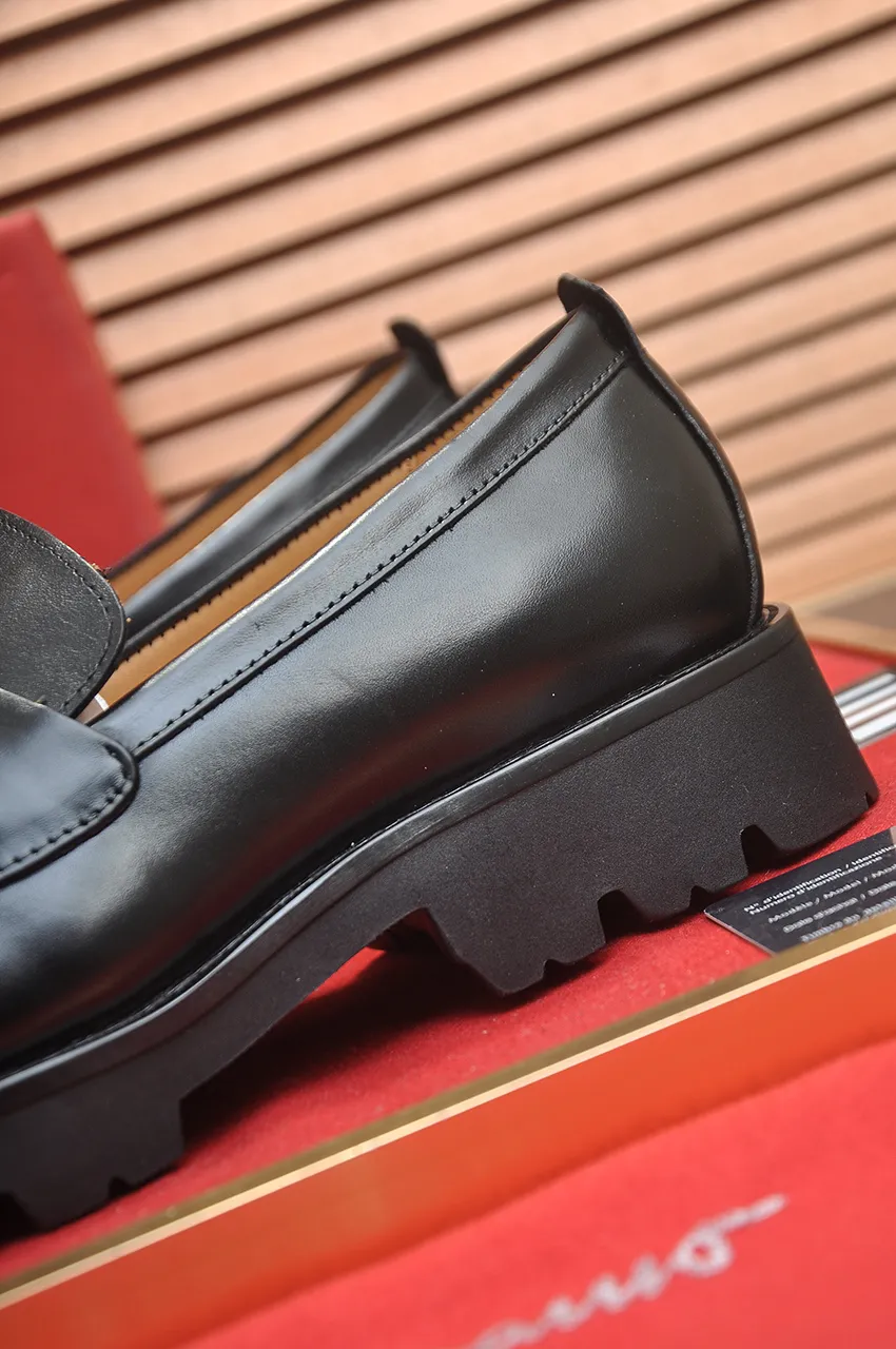 Men's shoes 💰500💶[Ferragamo/Ferragamo] The latest model in the counter. Original imported high-quality cowhide with open edges + imported 🐂 water-dyed cowhide lining + original luxury metal buckle + original combined outsole. Comparison without pressure 38--45 (45 is custom-made and cannot be returned or exchanged)